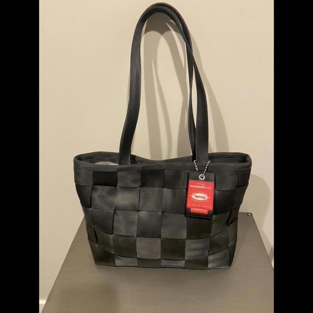 Harvey’s SEATBELT BAG Black "The Original Detroit"- EUC